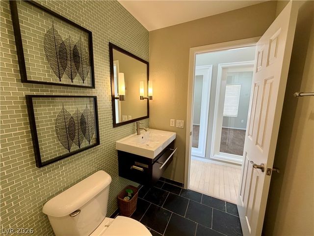 276 Heatherstone Street, Henderson, NV 89052