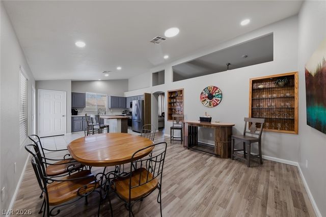 833 Glitter Glen Court, Las Vegas, NV 89123