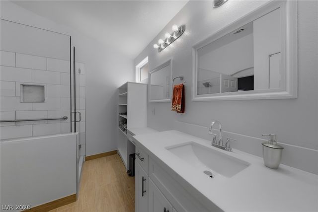 833 Glitter Glen Court, Las Vegas, NV 89123