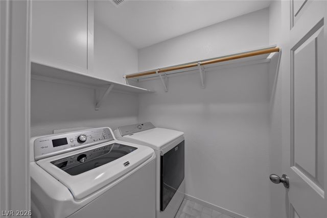 833 Glitter Glen Court, Las Vegas, NV 89123