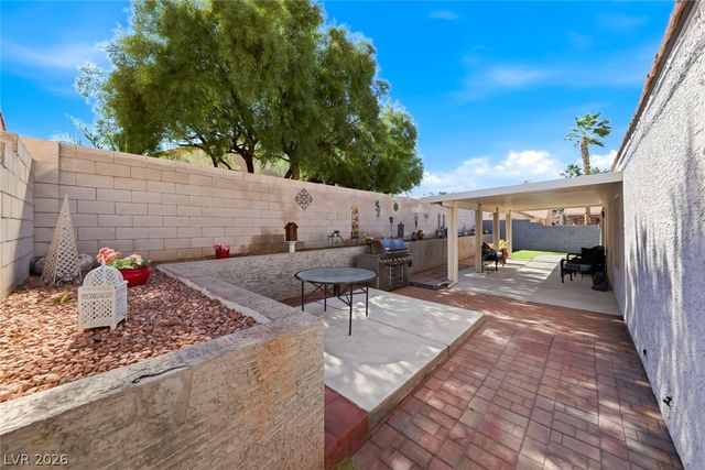833 Glitter Glen Court, Las Vegas, NV 89123