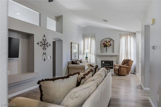 833 Glitter Glen Court, Las Vegas, NV 89123