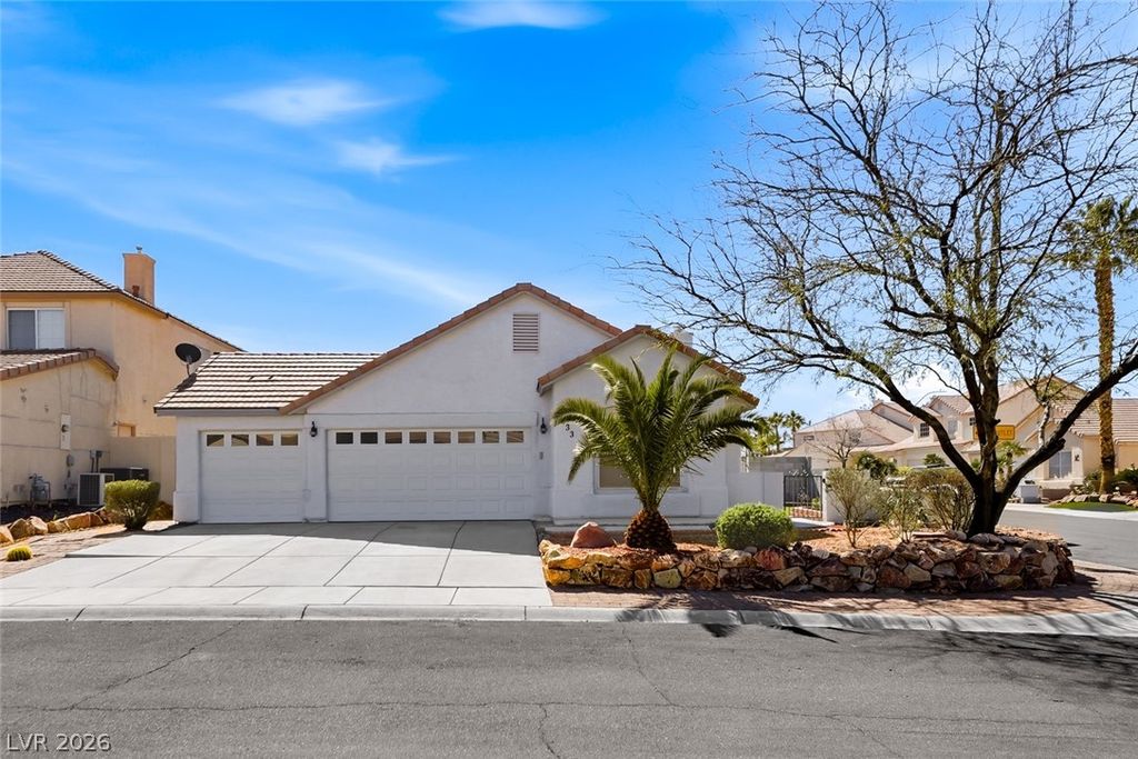 833 Glitter Glen Court, Las Vegas, NV 89123