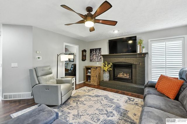 17239 Orchard Avenue, Omaha, NE 68135