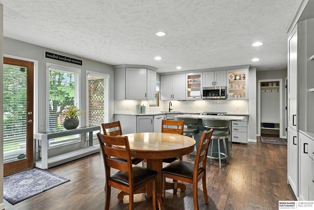 17239 Orchard Avenue, Omaha, NE 68135