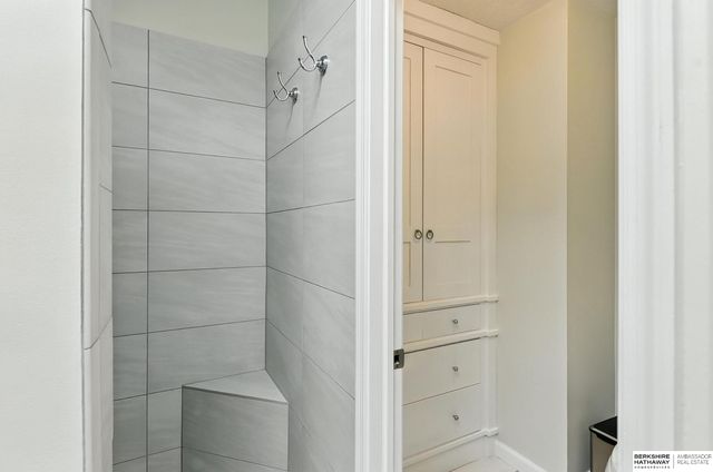 17239 Orchard Avenue, Omaha, NE 68135