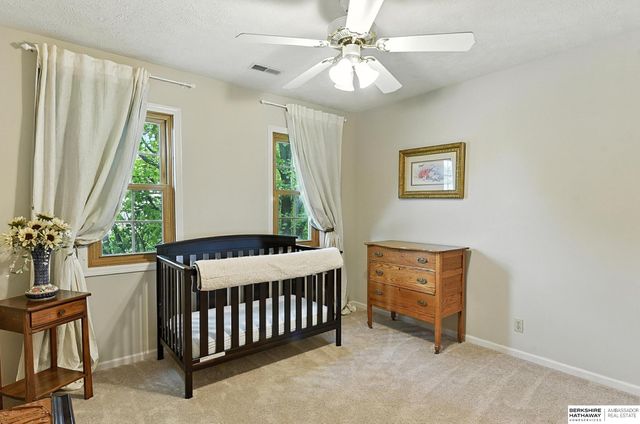 17239 Orchard Avenue, Omaha, NE 68135