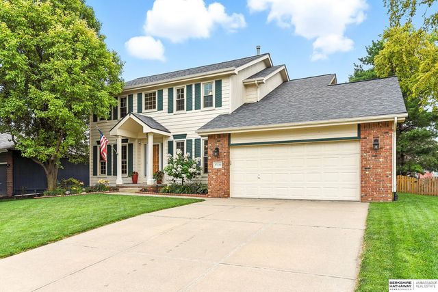 17239 Orchard Avenue, Omaha, NE 68135