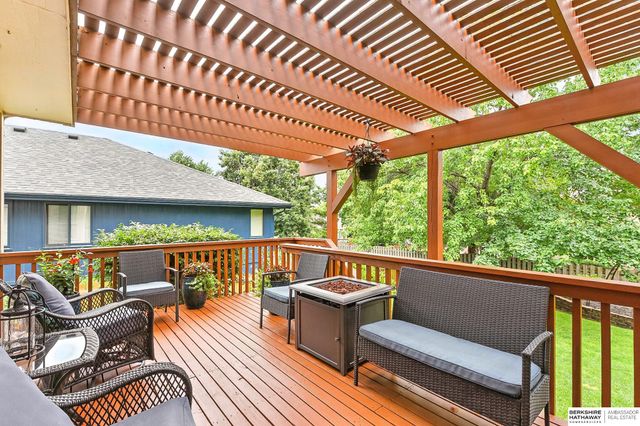 17239 Orchard Avenue, Omaha, NE 68135