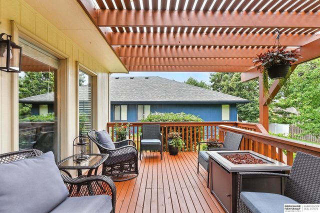 17239 Orchard Avenue, Omaha, NE 68135