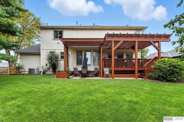 17239 Orchard Avenue, Omaha, NE 68135