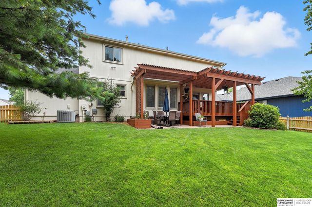 17239 Orchard Avenue, Omaha, NE 68135