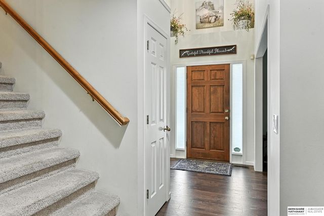 17239 Orchard Avenue, Omaha, NE 68135