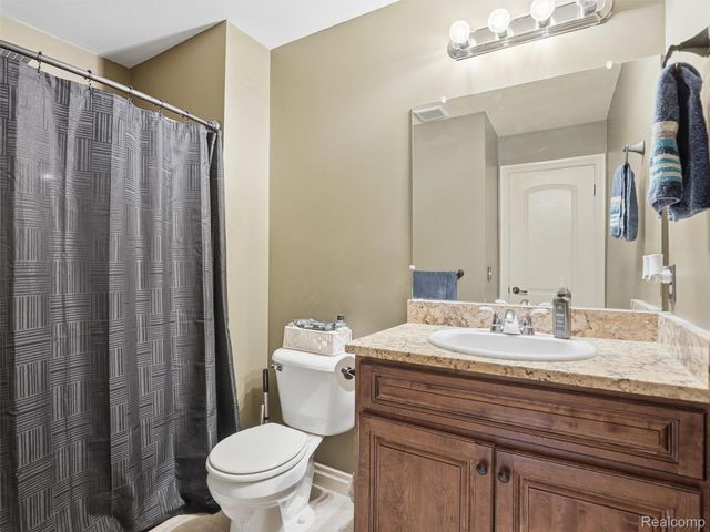 53731 Champlain Street, Macomb Township, MI 48042