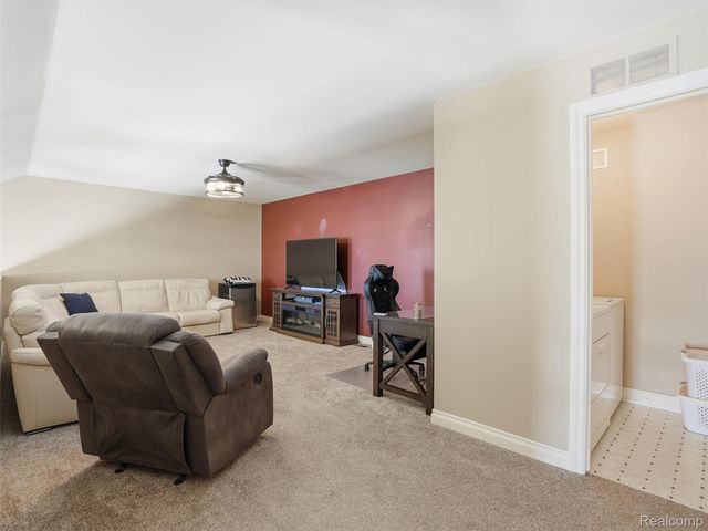 53731 Champlain Street, Macomb Township, MI 48042