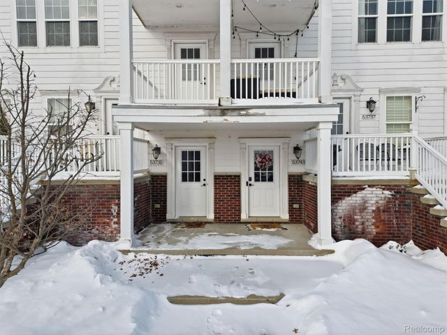 53731 Champlain Street, Macomb Township, MI 48042