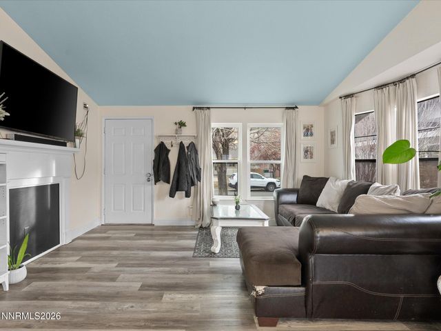 322 Ave De La Bleu De Clair, Sparks, NV 89434