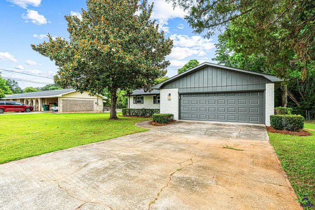 106 Williams Dr, Bonaire, GA 31005