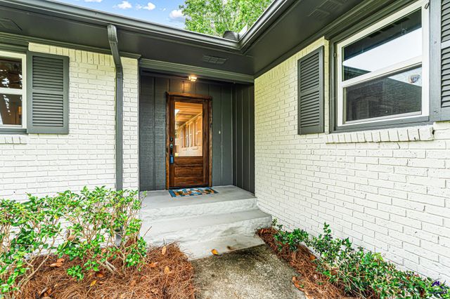 106 Williams Dr, Bonaire, GA 31005