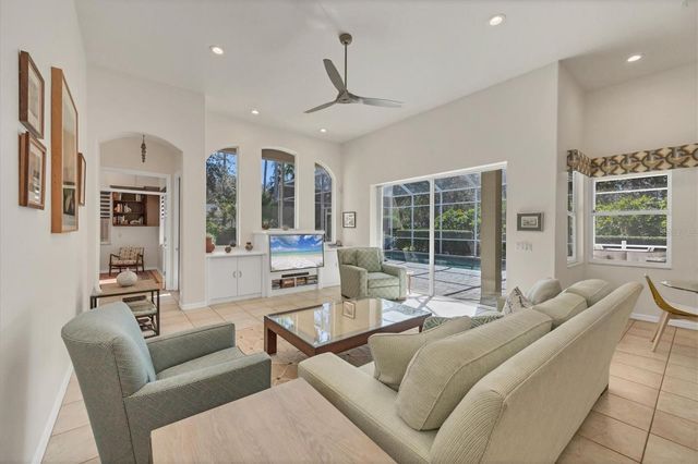 7933 WYNDHAM COURT, University Park, FL 34201