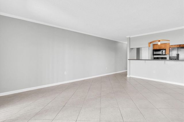 10103 SAILWINDS BOULEVARD N 105, Largo, FL 33773