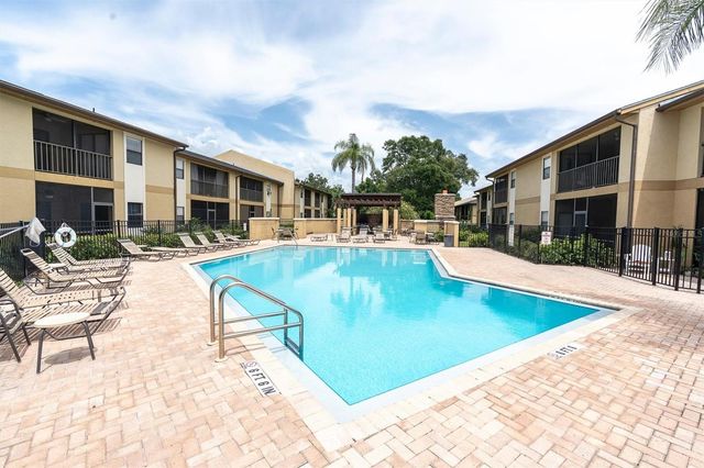 10103 SAILWINDS BOULEVARD N 105, Largo, FL 33773