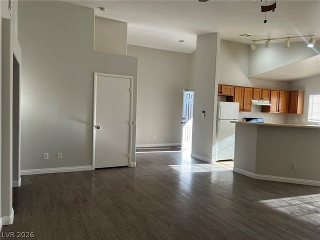 2708 Ganzo Street, Las Vegas, NV 89108
