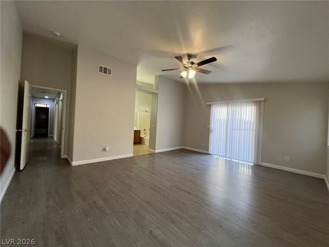 2708 Ganzo Street, Las Vegas, NV 89108