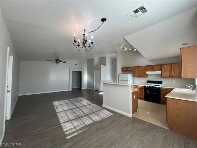 2708 Ganzo Street, Las Vegas, NV 89108