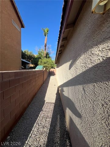 2708 Ganzo Street, Las Vegas, NV 89108
