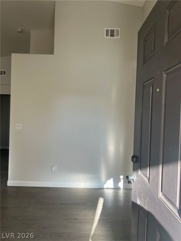 2708 Ganzo Street, Las Vegas, NV 89108