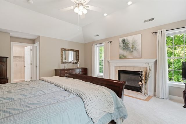 115 Webster Woods Ln, North Andover, MA 01845