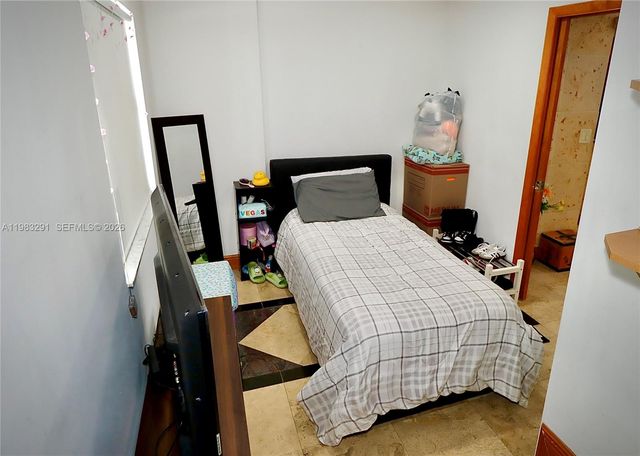 9751 NW 48th Ter 328, Doral, FL 33178