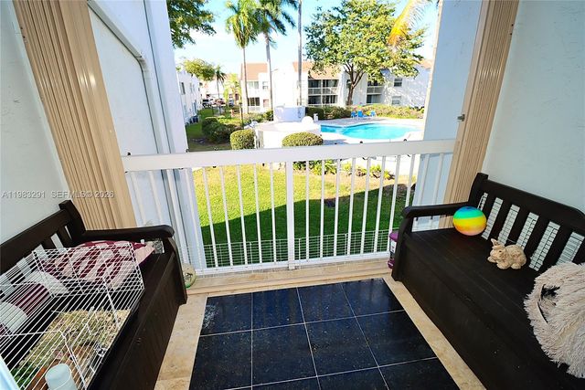 9751 NW 48th Ter 328, Doral, FL 33178