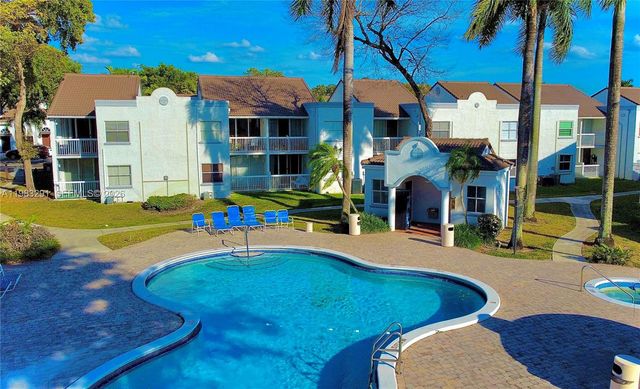 9751 NW 48th Ter 328, Doral, FL 33178