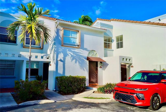 9751 NW 48th Ter 328, Doral, FL 33178