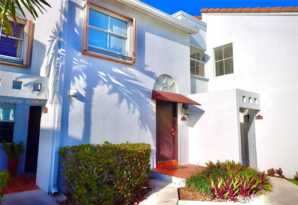 9751 NW 48th Ter 328, Doral, FL 33178