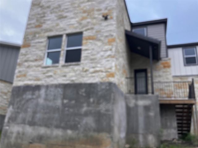 18500 Roundrock RD, Jonestown, TX 78645