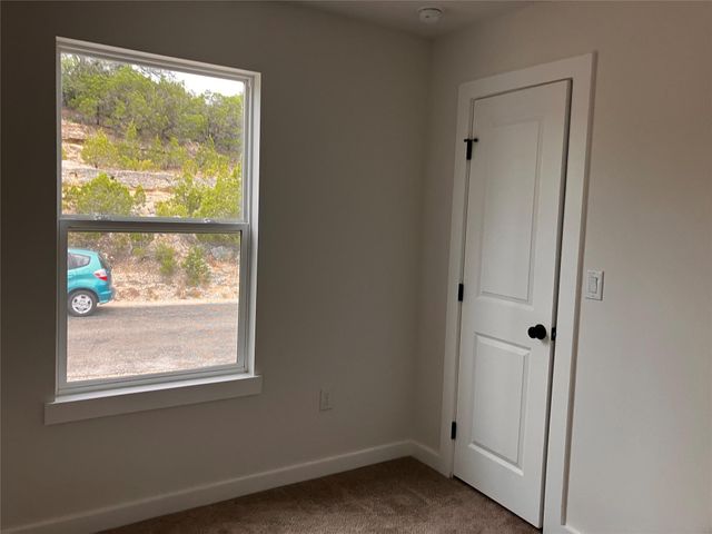 18500 Roundrock RD, Jonestown, TX 78645