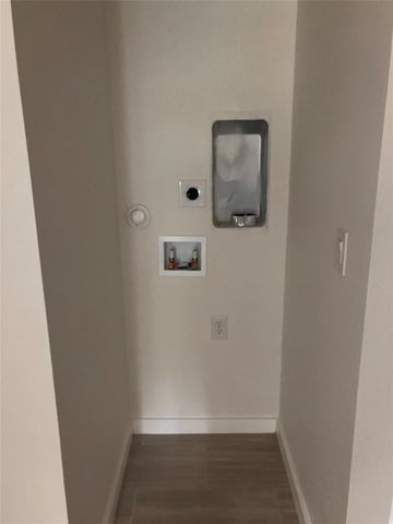 18500 Roundrock RD, Jonestown, TX 78645