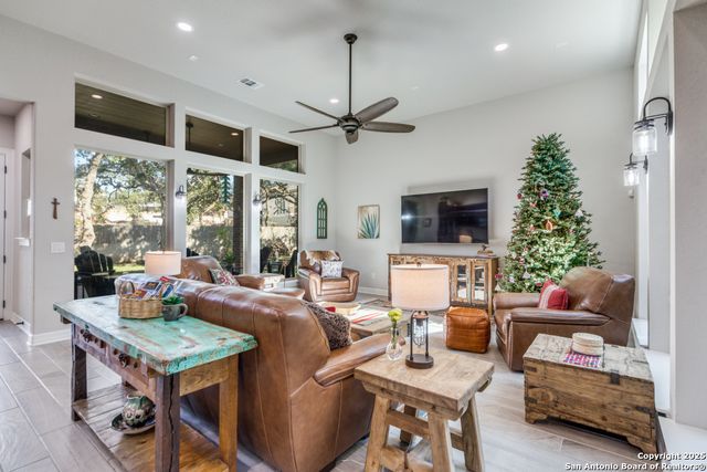 128 Cinnamon Creek, Boerne, TX 78006