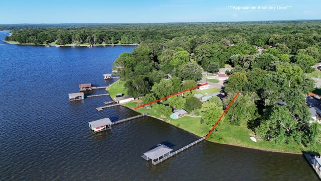250 Whispering Oaks Trail, Payne Springs, TX 75156