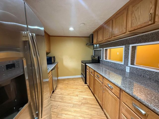 1404 S Waggoner Road, Reynoldsburg, OH 43068