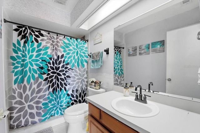 8528 SPARROWHAWK COURT, Orlando, FL 32829