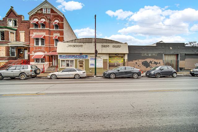 2116 S California Avenue, Chicago, IL 60608