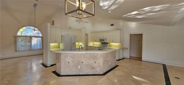 11729 Timberline CIR, Fort Myers, FL 33966