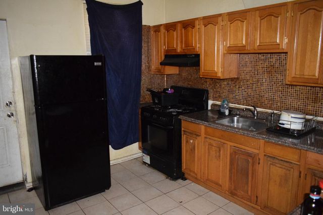 1726 APPLETON ST, Baltimore, MD 21217