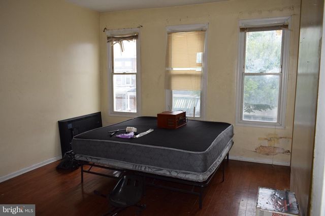 1726 APPLETON ST, Baltimore, MD 21217
