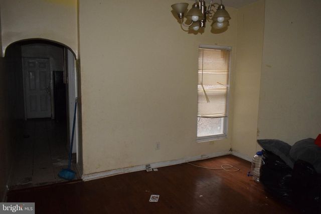 1726 APPLETON ST, Baltimore, MD 21217