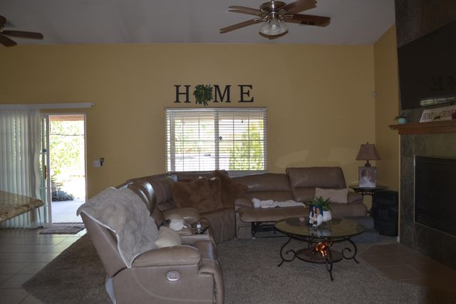 9509 Rea Avenue, California City, CA 93505